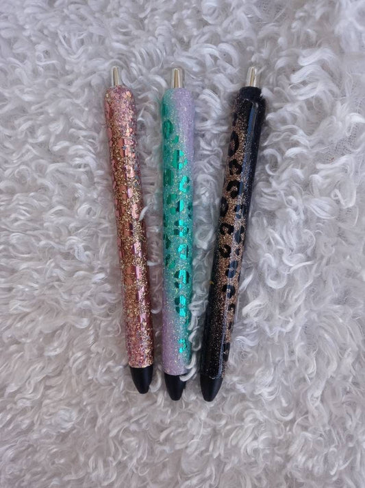 Leopard swirl pen